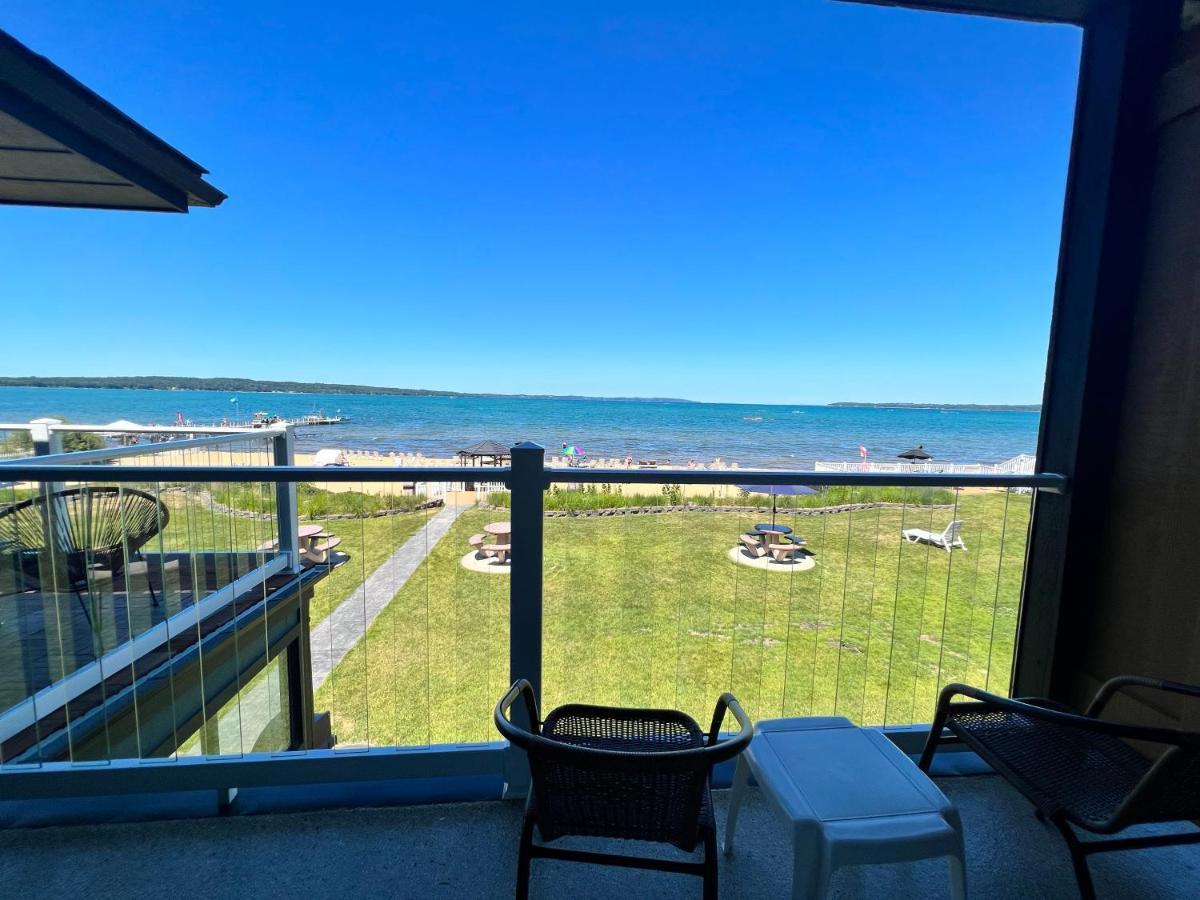 The Beach Haus - Traverse City Buitenkant foto