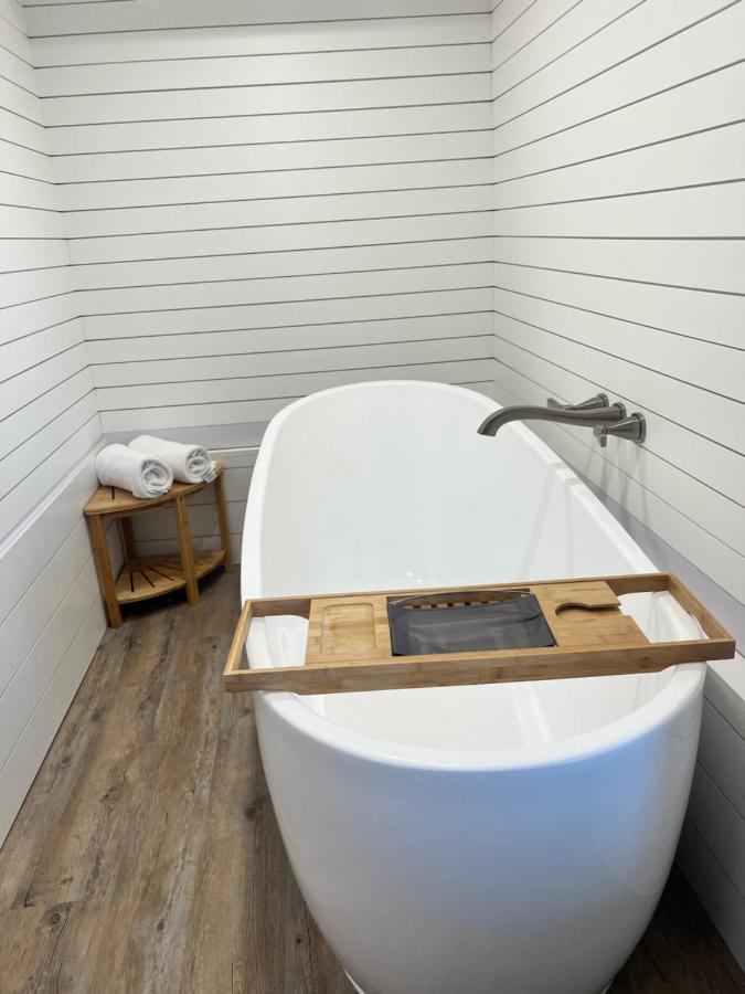 The Beach Haus - Traverse City Buitenkant foto