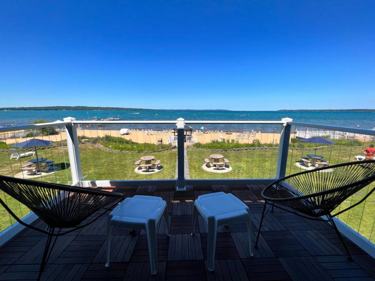 The Beach Haus - Traverse City Buitenkant foto